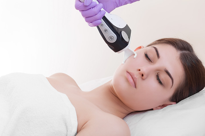 woman receiving laser skin resurfacing