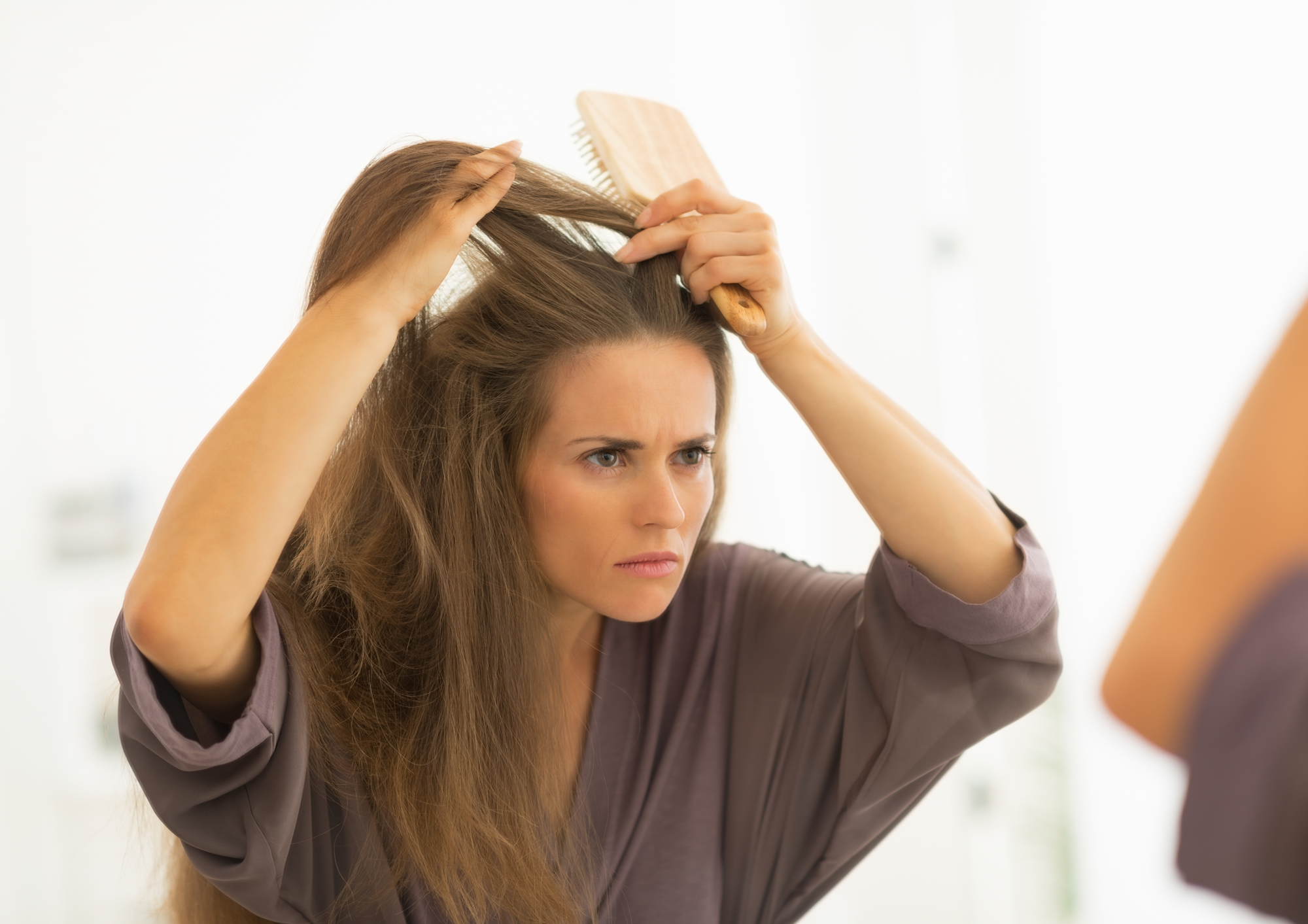 Best Dandruff Combs for A FlakeFree Scalp Without Scraping